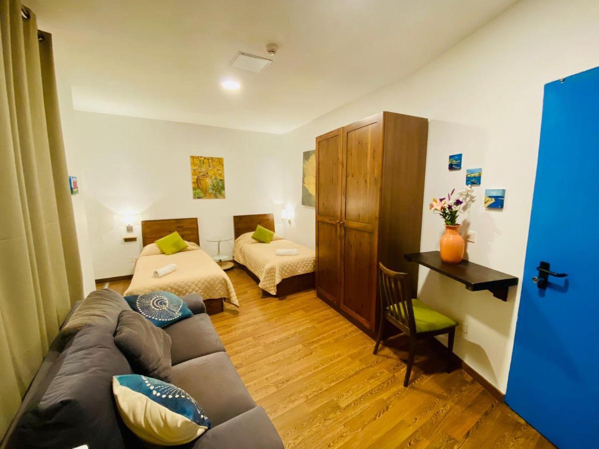 Saint Julian's Marco Polo Party Hostel מראה חיצוני תמונה