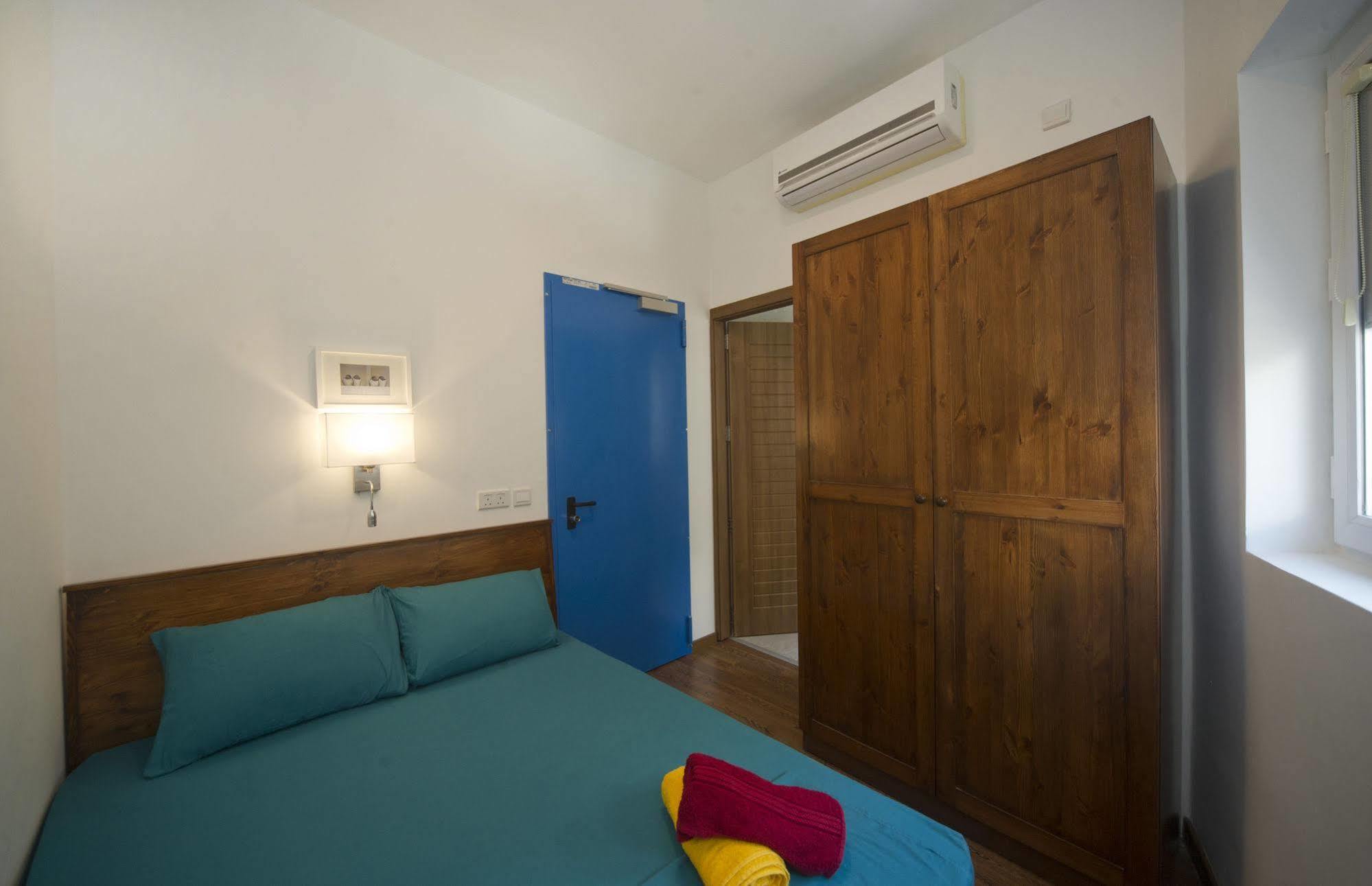Saint Julian's Marco Polo Party Hostel מראה חיצוני תמונה