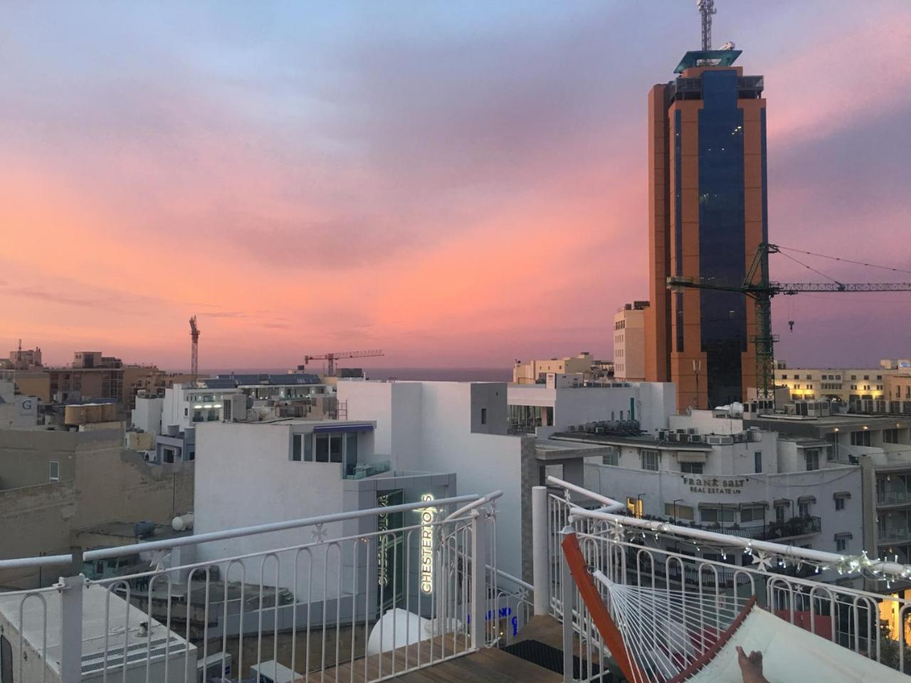 Saint Julian's Marco Polo Party Hostel מראה חיצוני תמונה
